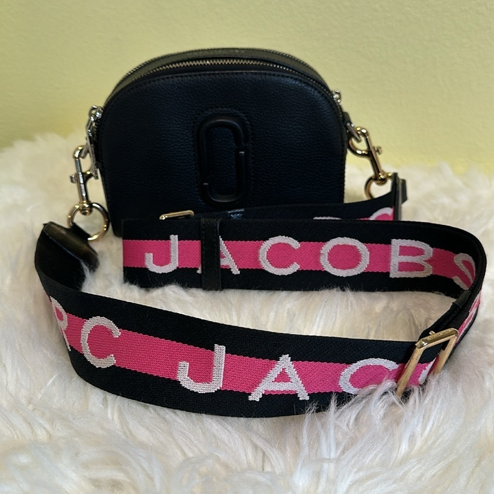 💯Authentic Marc Jacobs Black Crossbody Bag🍀 - Picture 13 of 17